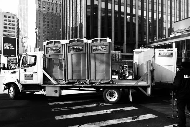 Best Luxury portable toilet rental  in Butler, OH